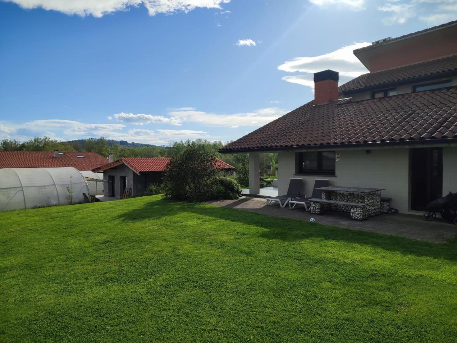 Urrumendi Mungia Exterior photo